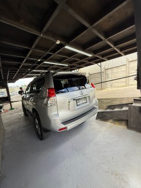 Toyota Landcruiser Prado 2010 versión Vx 4×4🚙